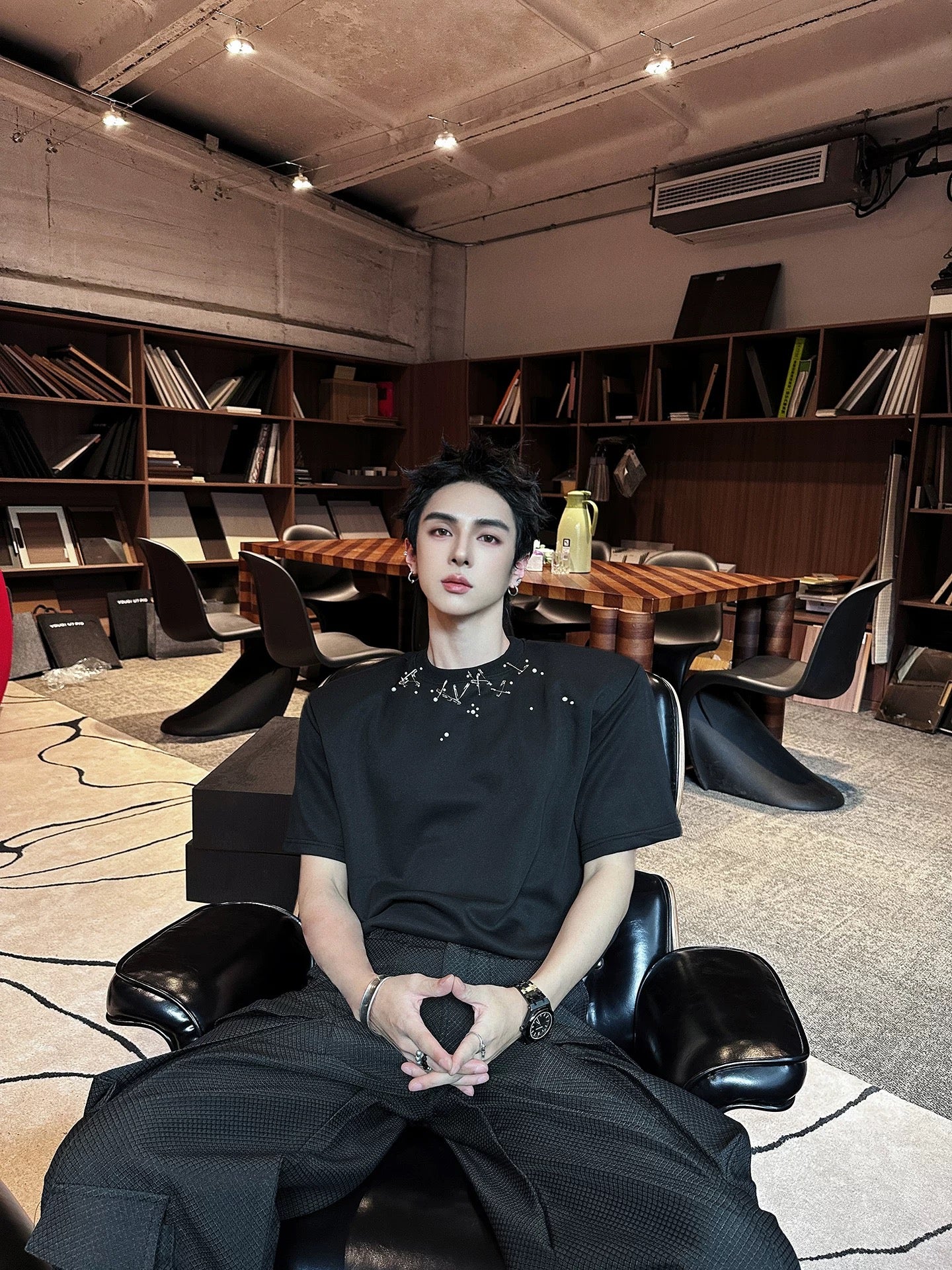 シルバーアイコンストリートTシャツ bt2168