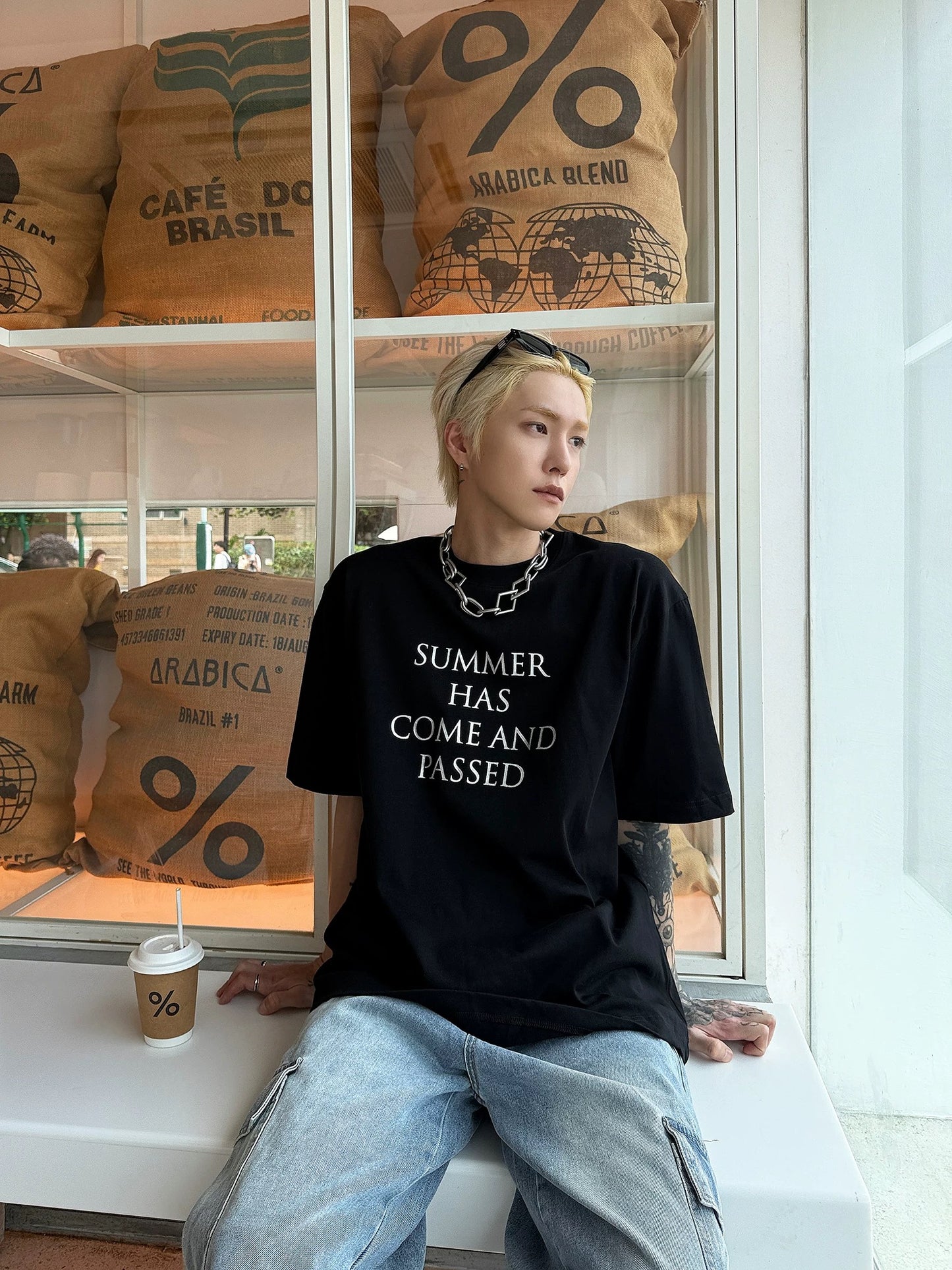 モノトーンロゴデザインTシャツ bt2153